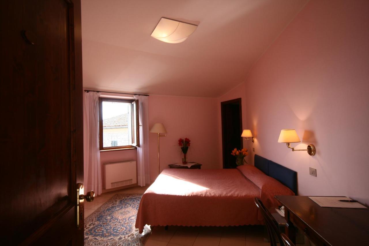 Casa Oliva Albergo Diffuso Bargni Buitenkant foto