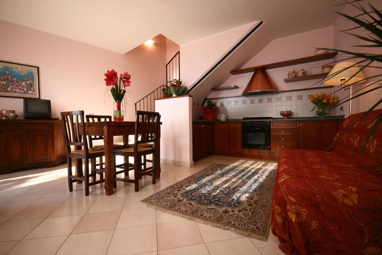 Casa Oliva Albergo Diffuso Bargni Buitenkant foto
