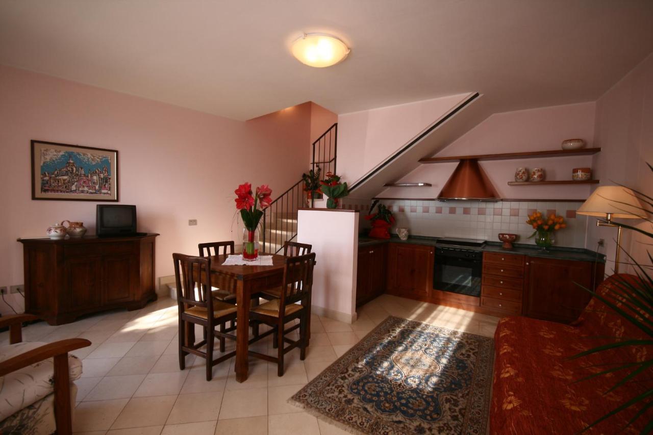 Casa Oliva Albergo Diffuso Bargni Buitenkant foto